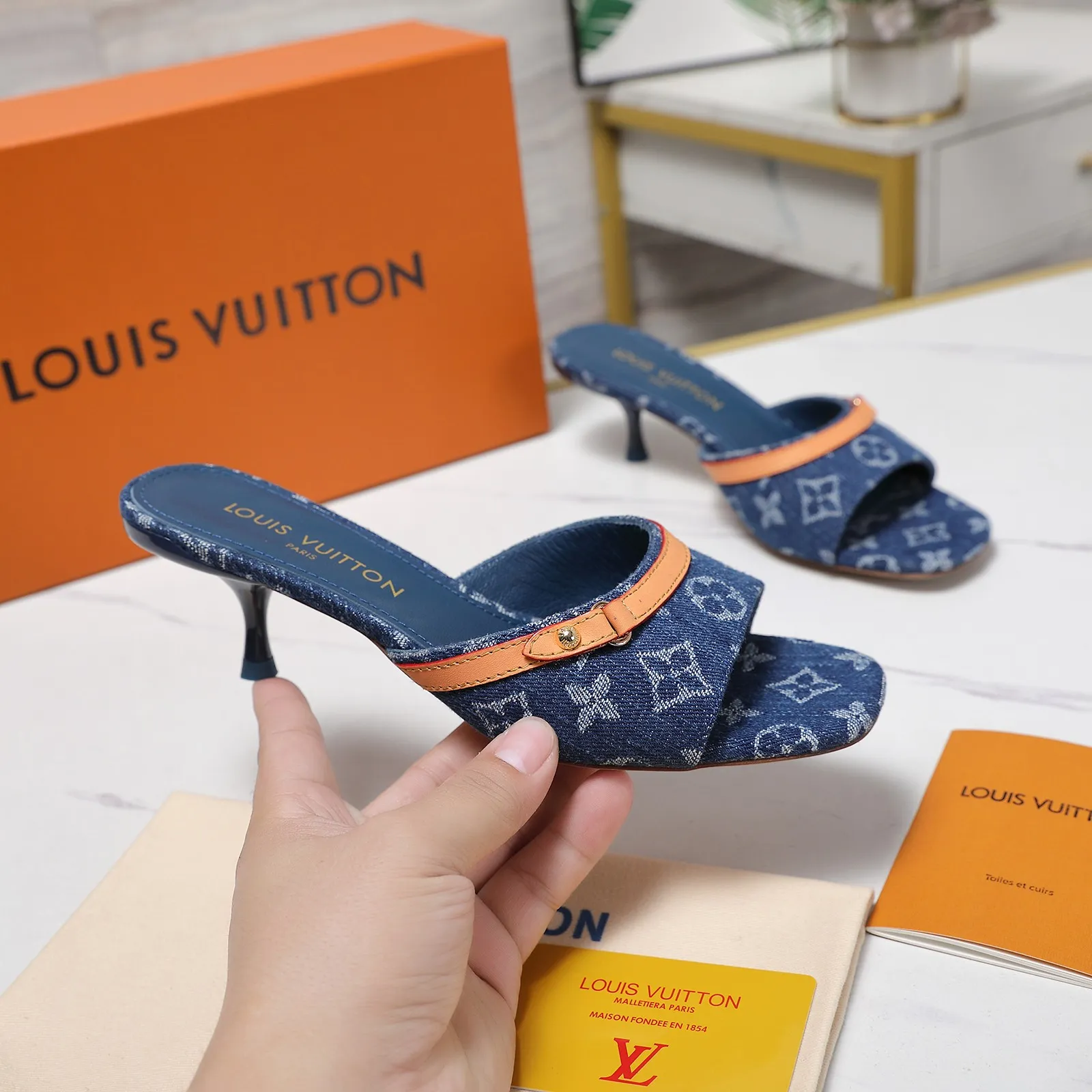 💕💕Factory direct selling price p540💕💕 The highest version💯💯💯 Louis vuiteeon LV Sole: Italian leather outsole Heel height: 4.5CM/9.5cm Size: 35-42 (custom-made 41 and 42 are non-refundable)